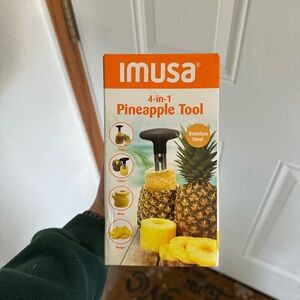 IMUSA 4-in-1 Pineapple Tool - Yellow/Orange